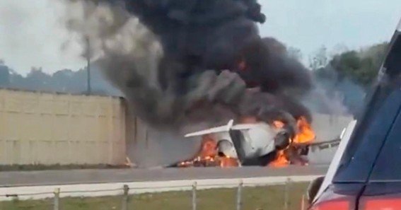 plane crash naples fl today